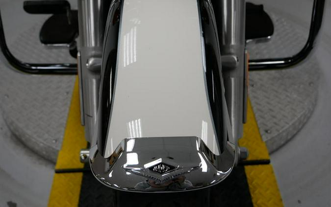 2023 Harley-Davidson® FLHP