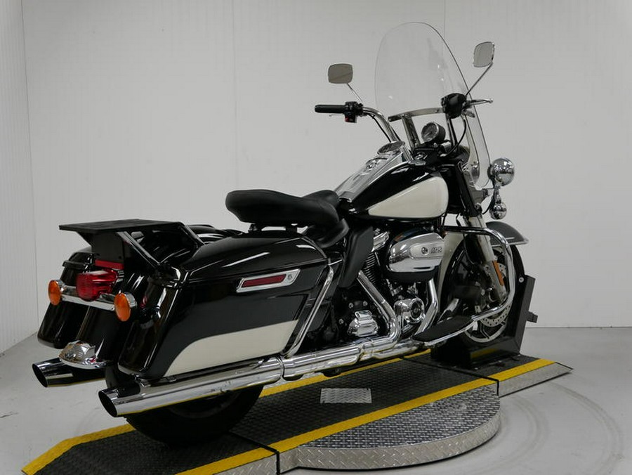 2023 Harley-Davidson® FLHP