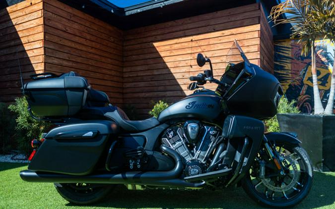 2026 Indian CHALLENGER DARK HORSE