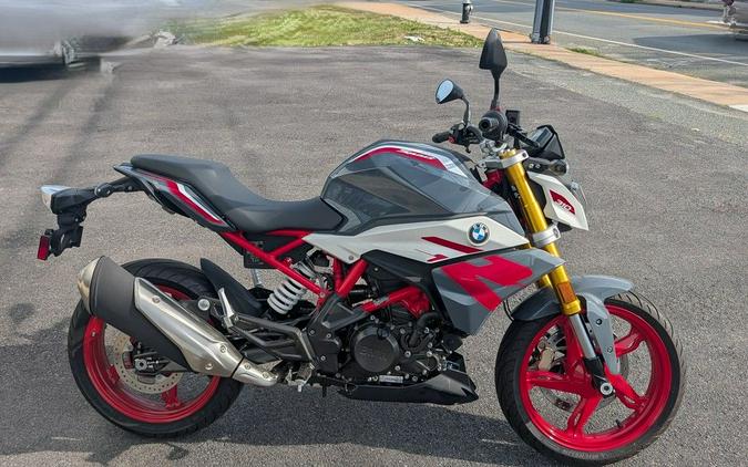 2022 BMW G 310 R Limestone Metallic