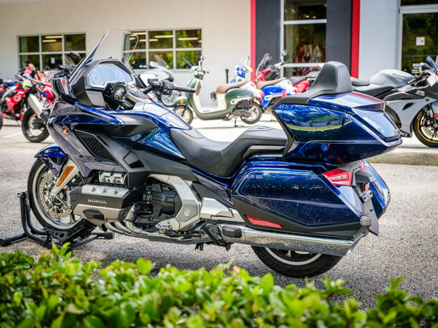 2018 Honda® Gold Wing Tour Automatic DCT Pearl Hawkseye Blue