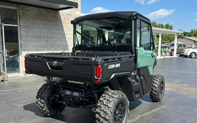 2026 Can-Am Defender DPS CAB