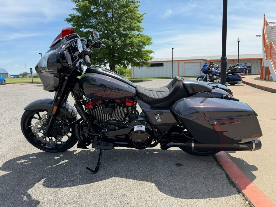 2026 Harley-Davidson® CVO Street Glide ST Inferno Gray