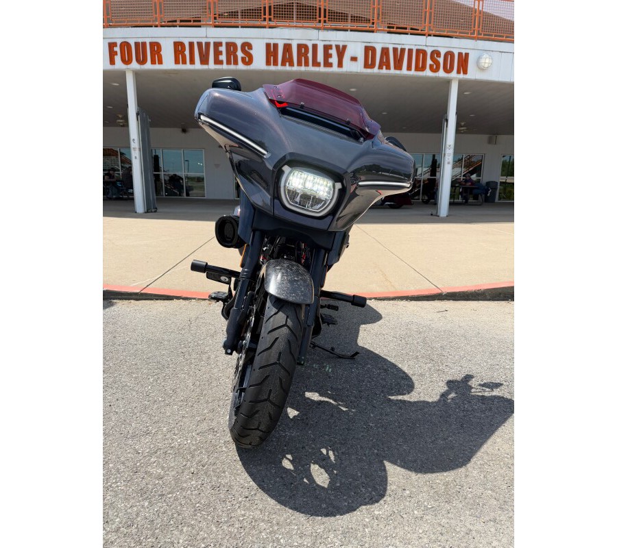 2026 Harley-Davidson® CVO Street Glide ST Inferno Gray