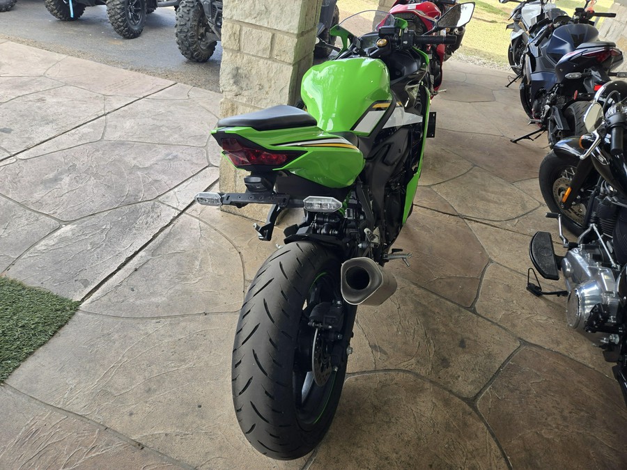 2025 KAWASAKI NINJA ZX-4RR ABS