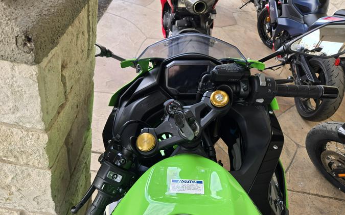 2025 KAWASAKI NINJA ZX-4RR ABS