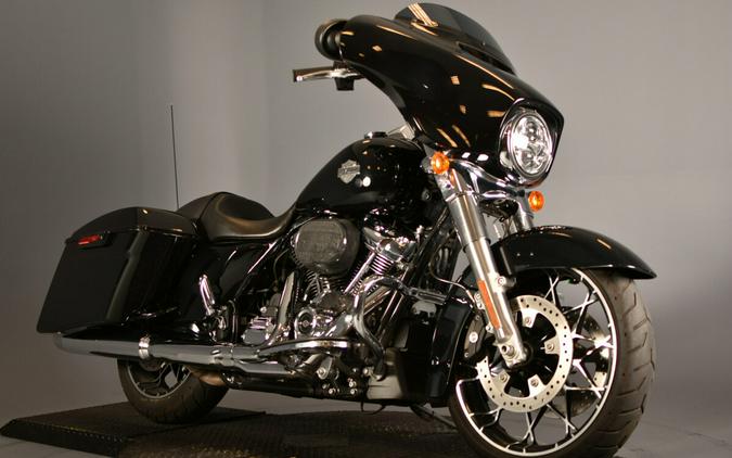 2021 Harley-Davidson Street Glide Special