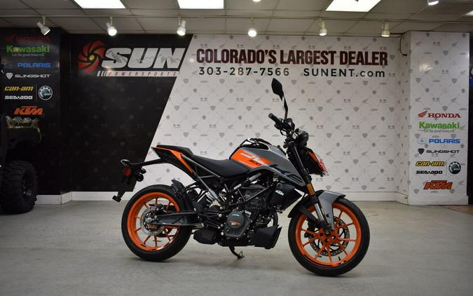 2023 KTM Duke 200