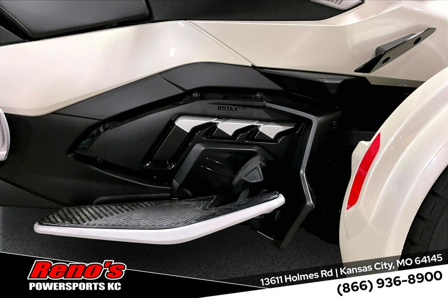 2026 Can-Am SPYDER RT LTD 1330 SE6 WH 26