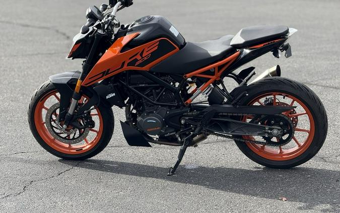 2022 KTM 200 Duke