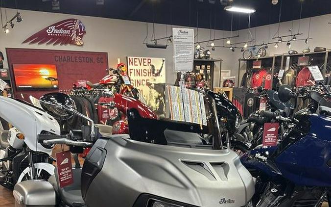 2025 Challenger® Heavy Metal Smoke - Indian Motorcycle