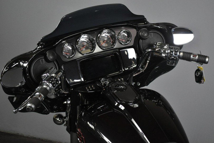 2020 Harley-Davidson CVO Street Glide FLHXSE