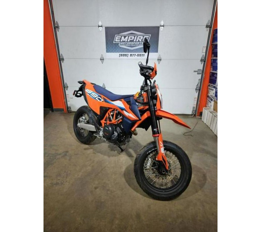 2023 KTM SMC 690 R