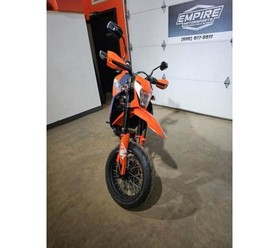 2023 KTM SMC 690 R