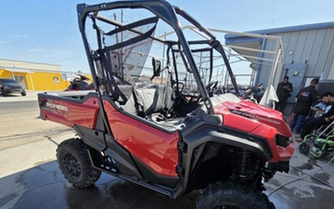 2025 Honda Pioneer 1000 Deluxe