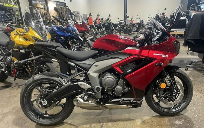 2025 Triumph Daytona 660 Carnival Red/Sapphire Black 660 Carnival RedSapphire Black