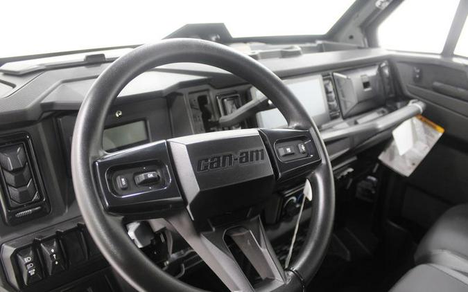 2026 Can-Am® Defender MAX XT CAB HD11 With 10.25 in.display