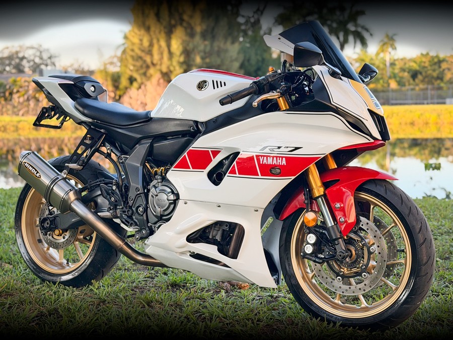 2022 Yamaha Motor Corp., USA YZF-R7 World GP 60th Anniversary Edition
