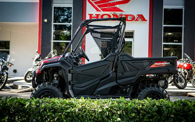 2025 Honda® Pioneer 1000