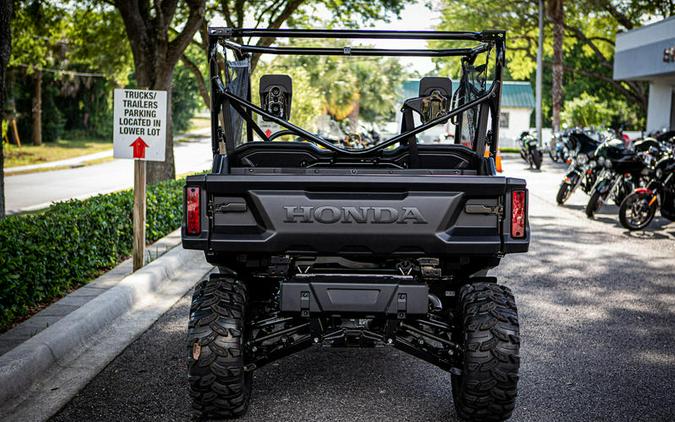 2025 Honda® Pioneer 1000