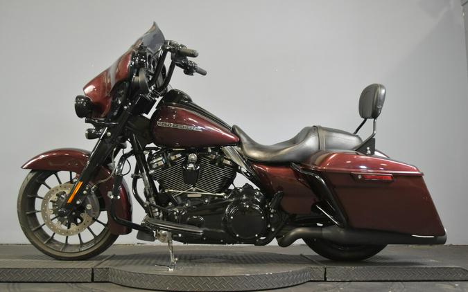 2018 Harley-Davidson Street Glide Special Twisted Cherry