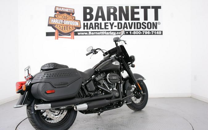 2023 Harley-Davidson FLHCS Heritage Classic