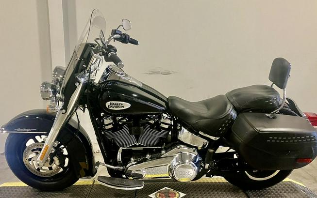 2022 Harley-Davidson® FLHCS - Heritage Classic 114