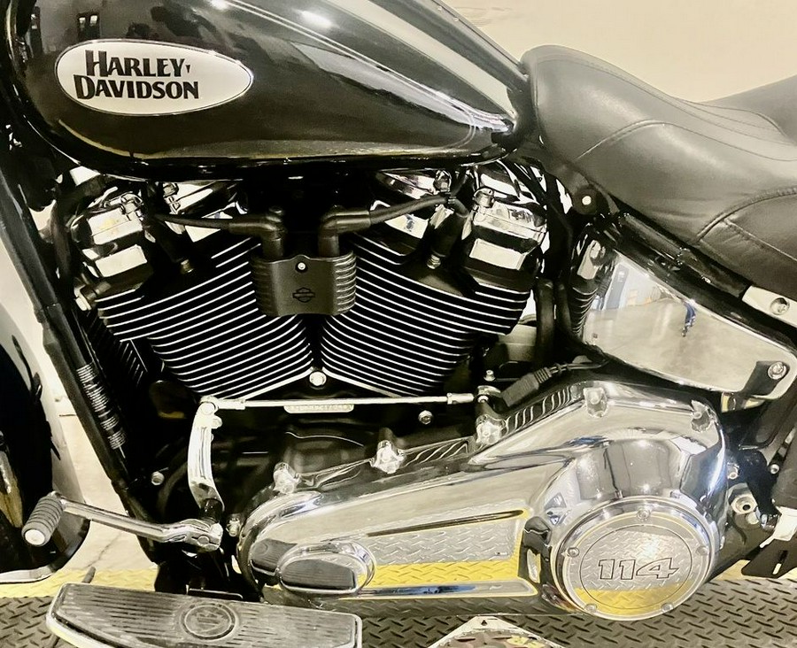 2022 Harley-Davidson® FLHCS - Heritage Classic 114