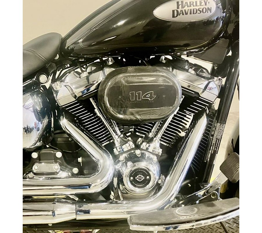 2022 Harley-Davidson® FLHCS - Heritage Classic 114