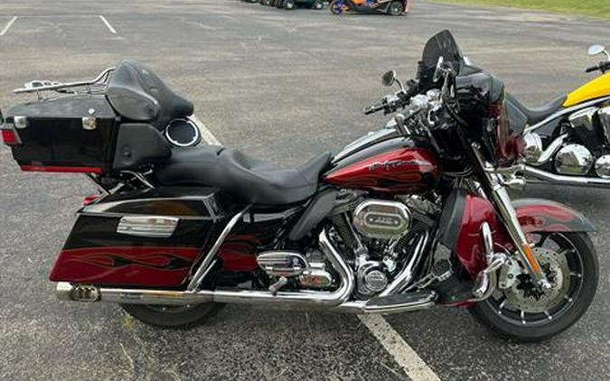 2011 Harley-Davidson CVO™ Ultra Classic® Electra Glide®