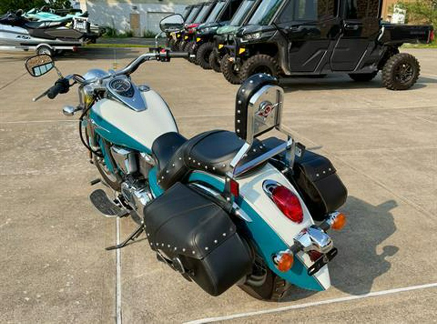 2022 Kawasaki Vulcan 900 Classic LT