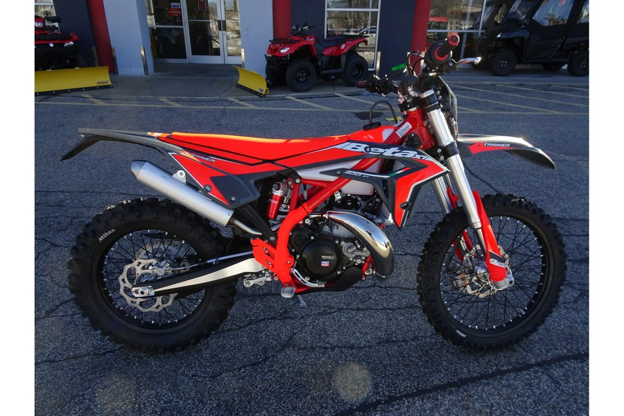 2026 Beta Motorcycles 300 XTrainer w LOWBOY