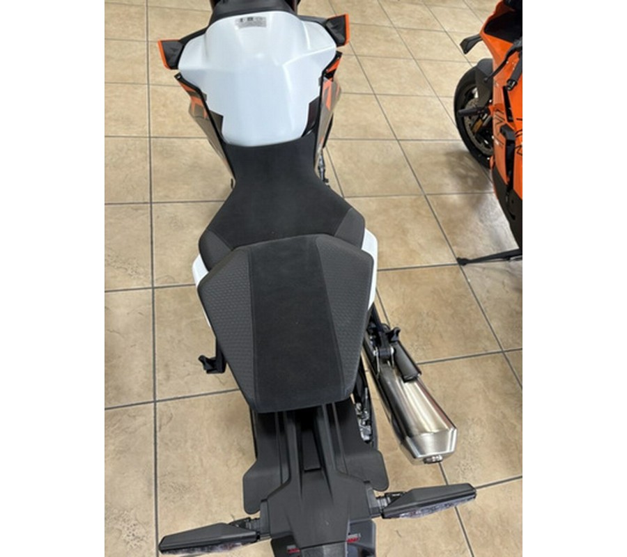 2027 KTM Duke 990