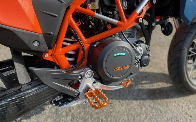 2023 KTM 690 SMC R