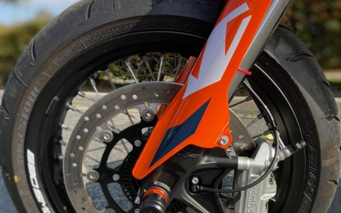 2023 KTM 690 SMC R