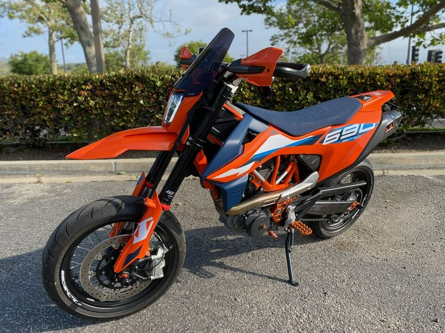 2023 KTM 690 SMC R