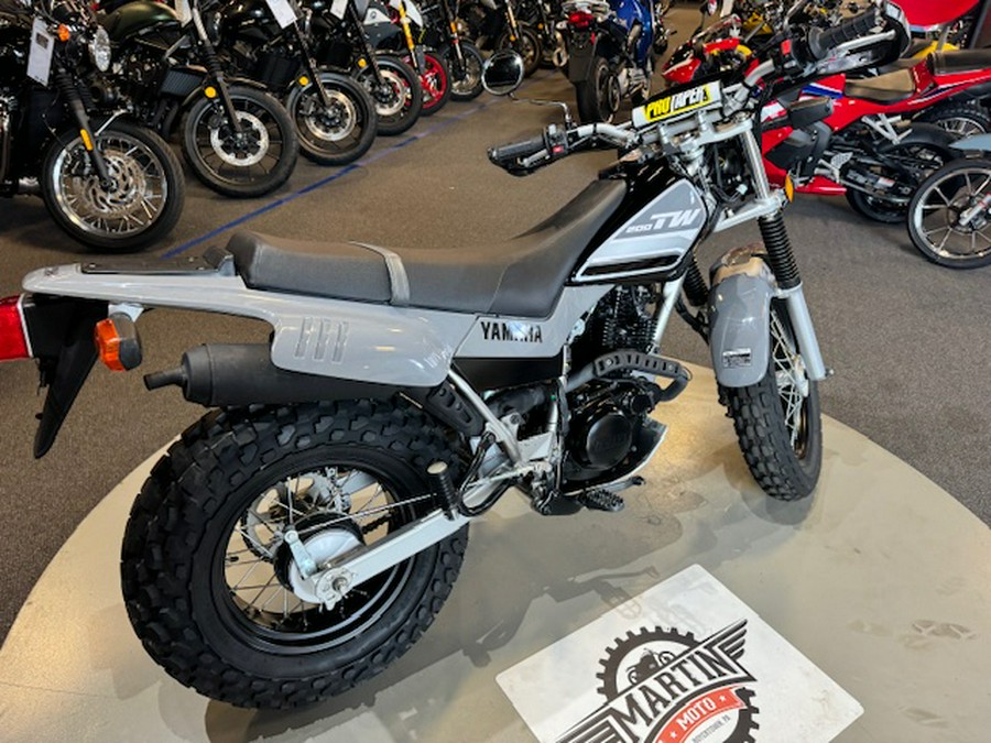 2022 Yamaha TW200