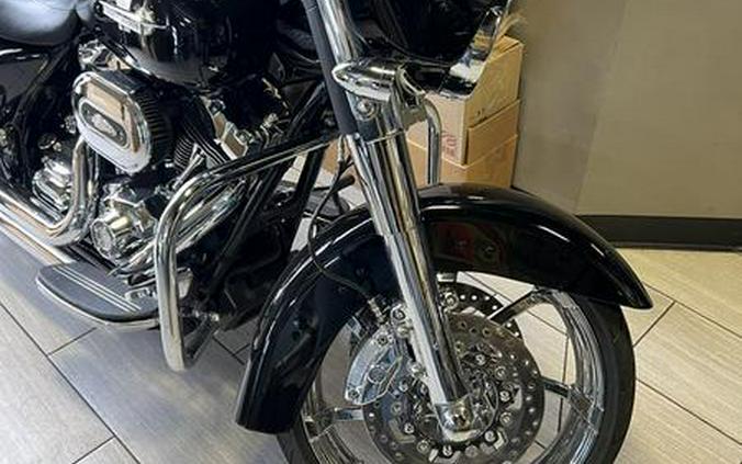 2014 Harley-Davidson® FLHX - Street Glide®