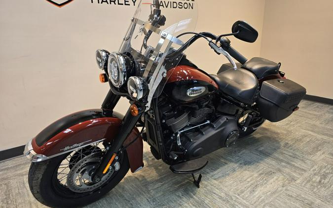 2024 Harley-Davidson® Heritage Classic Red Rock / Vivid Black FLHCS