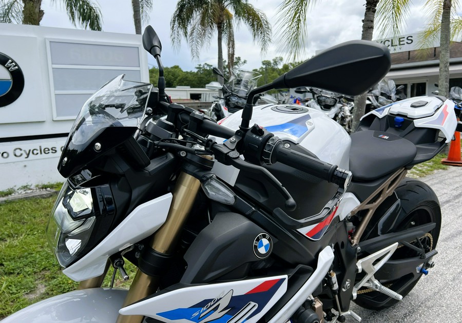 2022 BMW S 1000 R