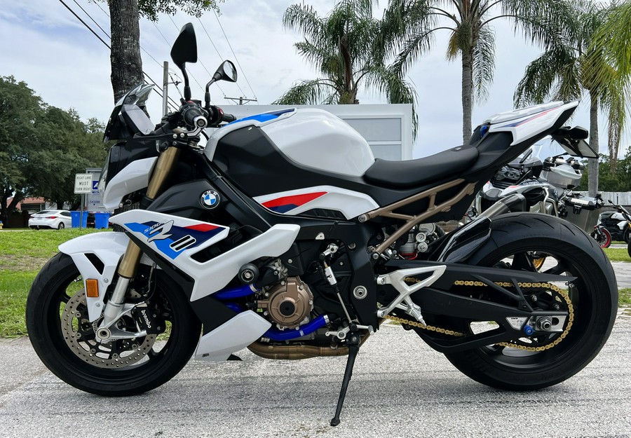 2022 BMW S 1000 R