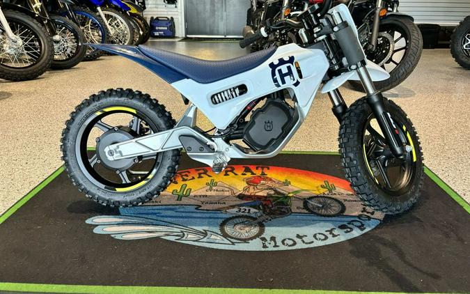 2025 Husqvarna® EE 2