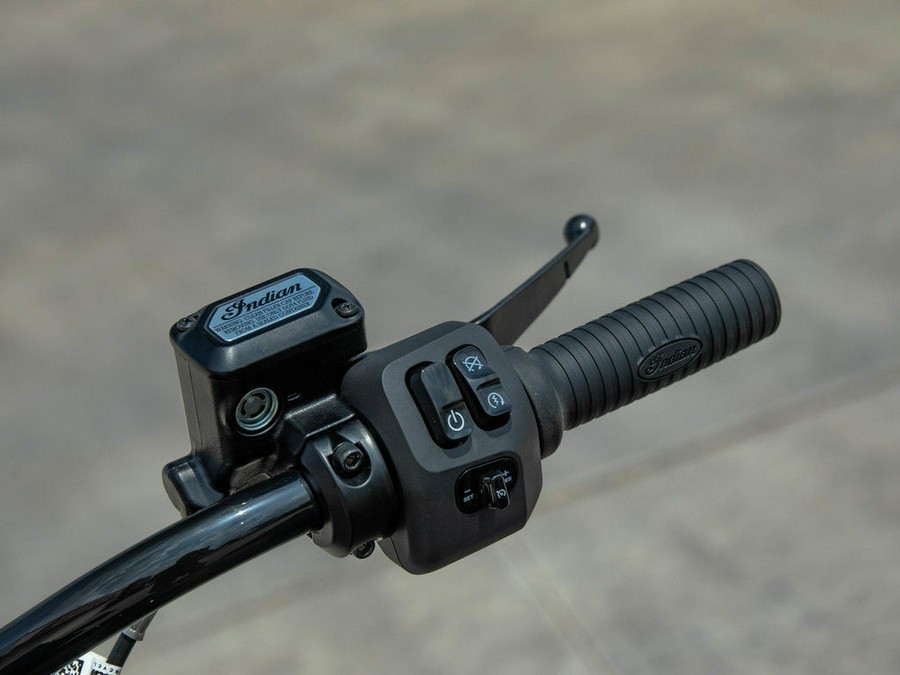 2025 Indian Motorcycle Super Chief Dark Horse