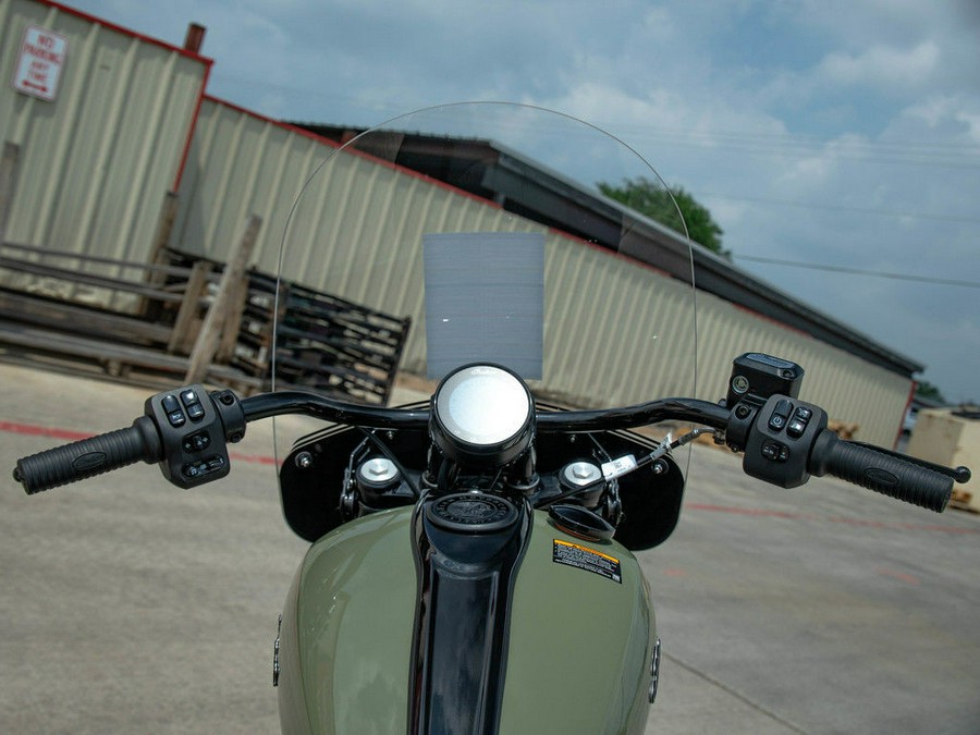 2025 Indian Motorcycle Super Chief Dark Horse