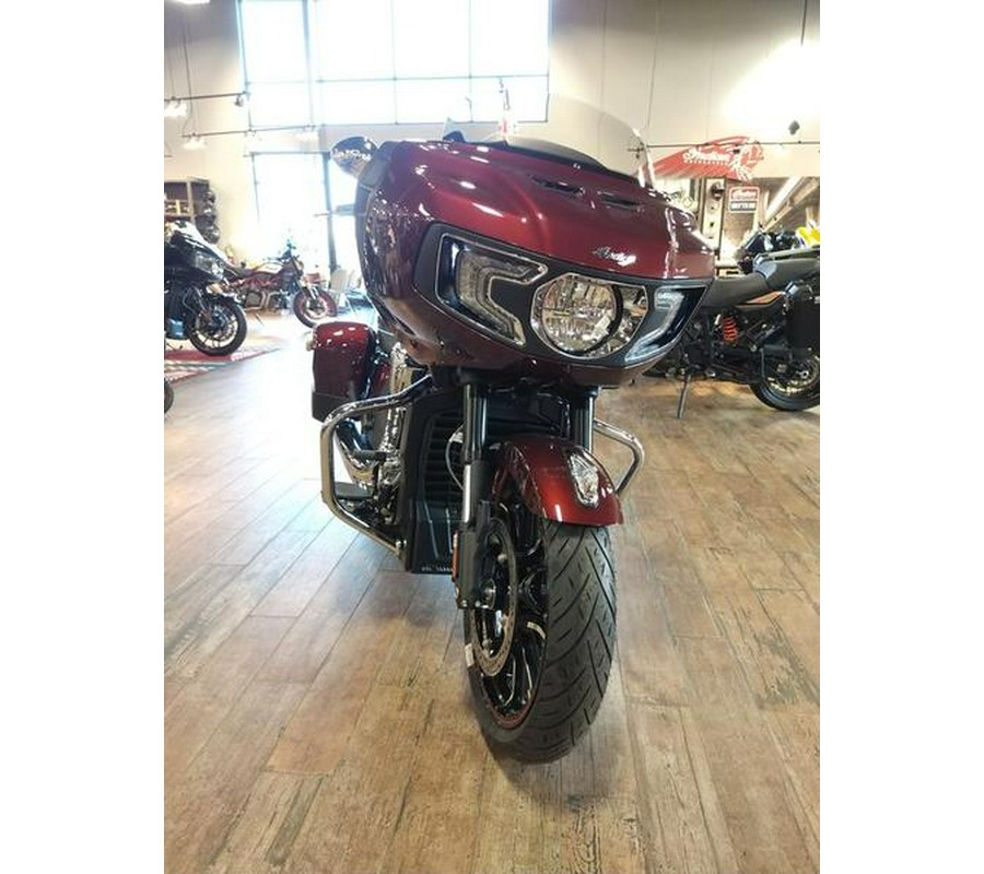 2022 Indian Motorcycle® Challenger® Limited Maroon Metallic