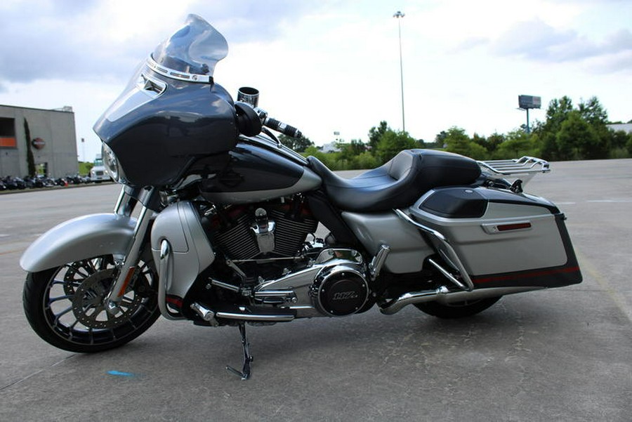 2019 Harley-Davidson® FLHXSE - CVO™ Street Glide®