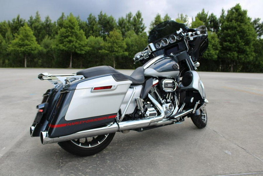 2019 Harley-Davidson® FLHXSE - CVO™ Street Glide®