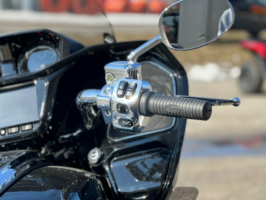 2025 Indian Motorcycle PURSUIT LIMITED 112