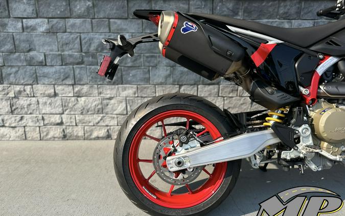 2027 Ducati Hypermotard 698 Mono Nera