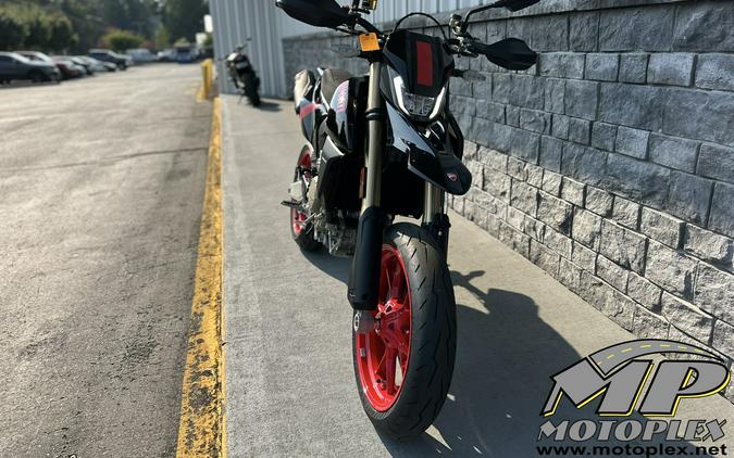 2027 Ducati Hypermotard 698 Mono Nera